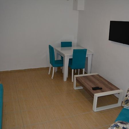 Mavi Butik Apart Чесме Екстериор снимка