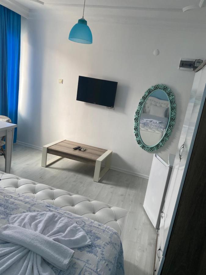 Mavi Butik Apart Чесме Екстериор снимка