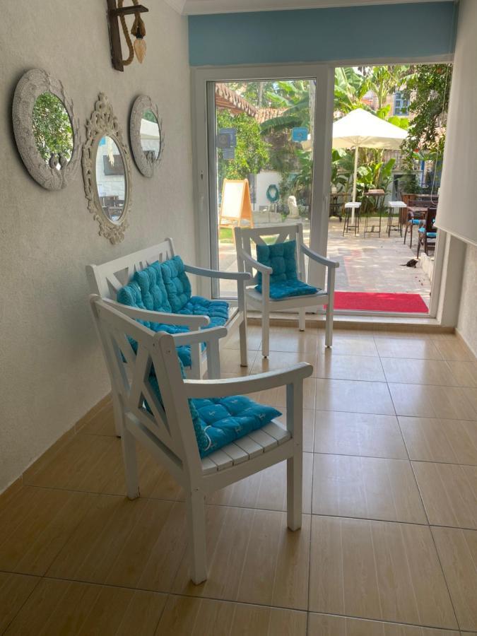 Mavi Butik Apart Чесме Екстериор снимка