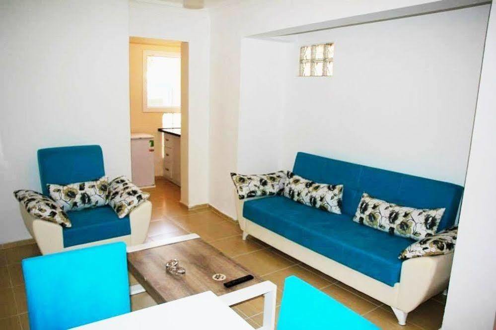 Mavi Butik Apart Чесме Екстериор снимка