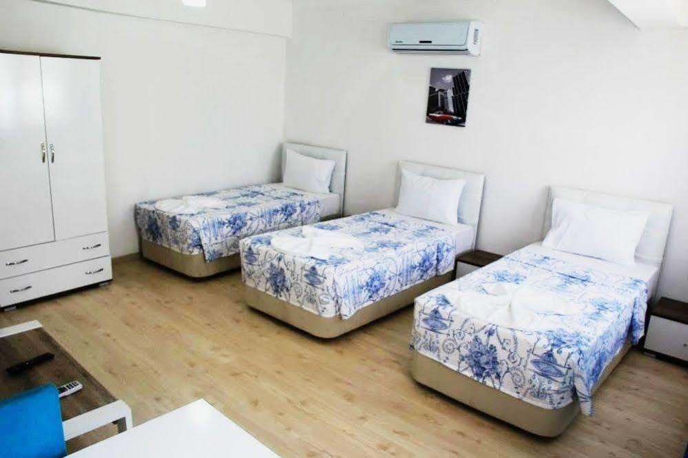 Mavi Butik Apart Чесме Екстериор снимка