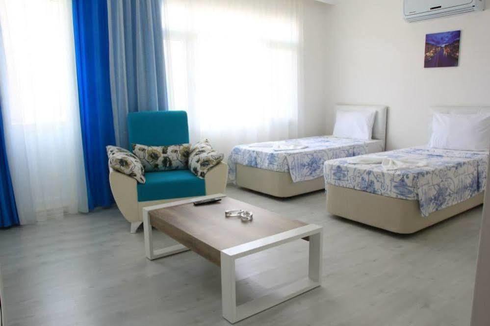 Mavi Butik Apart Чесме Екстериор снимка